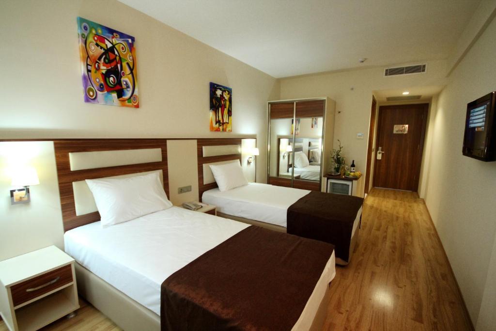 Palmcity Hotel Turgutlu Chambre photo
