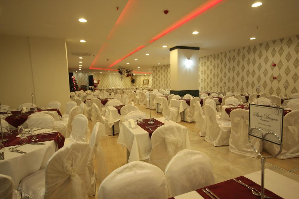 Palmcity Hotel Turgutlu Extérieur photo