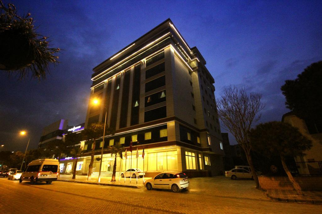 Palmcity Hotel Turgutlu Extérieur photo