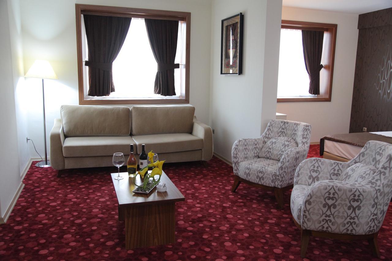 Palmcity Hotel Turgutlu Chambre photo